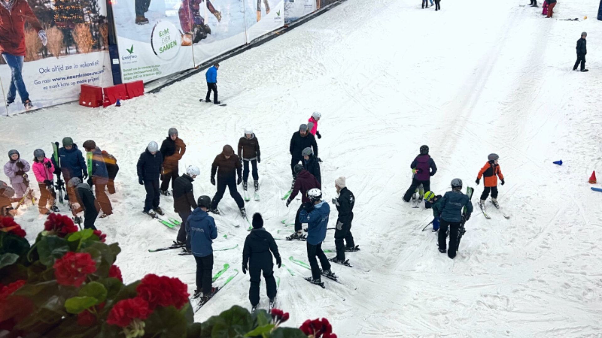 Restaurant van Montana Snowcenter met uitzicht op de piste